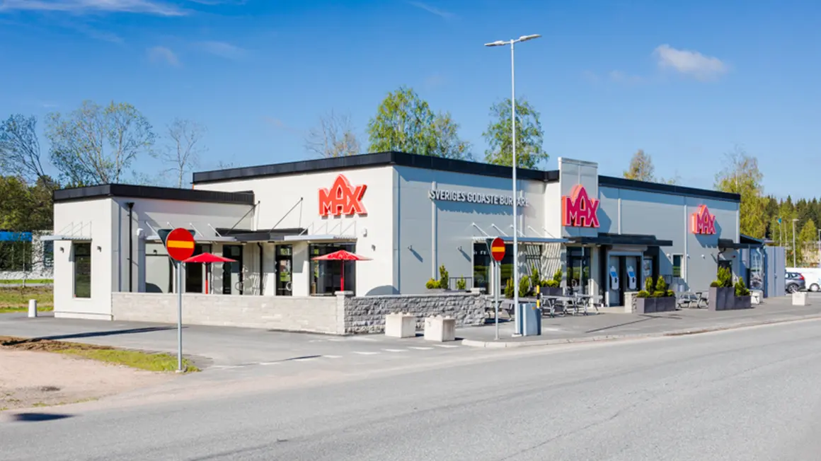 MAX restaurant drive thru and facade