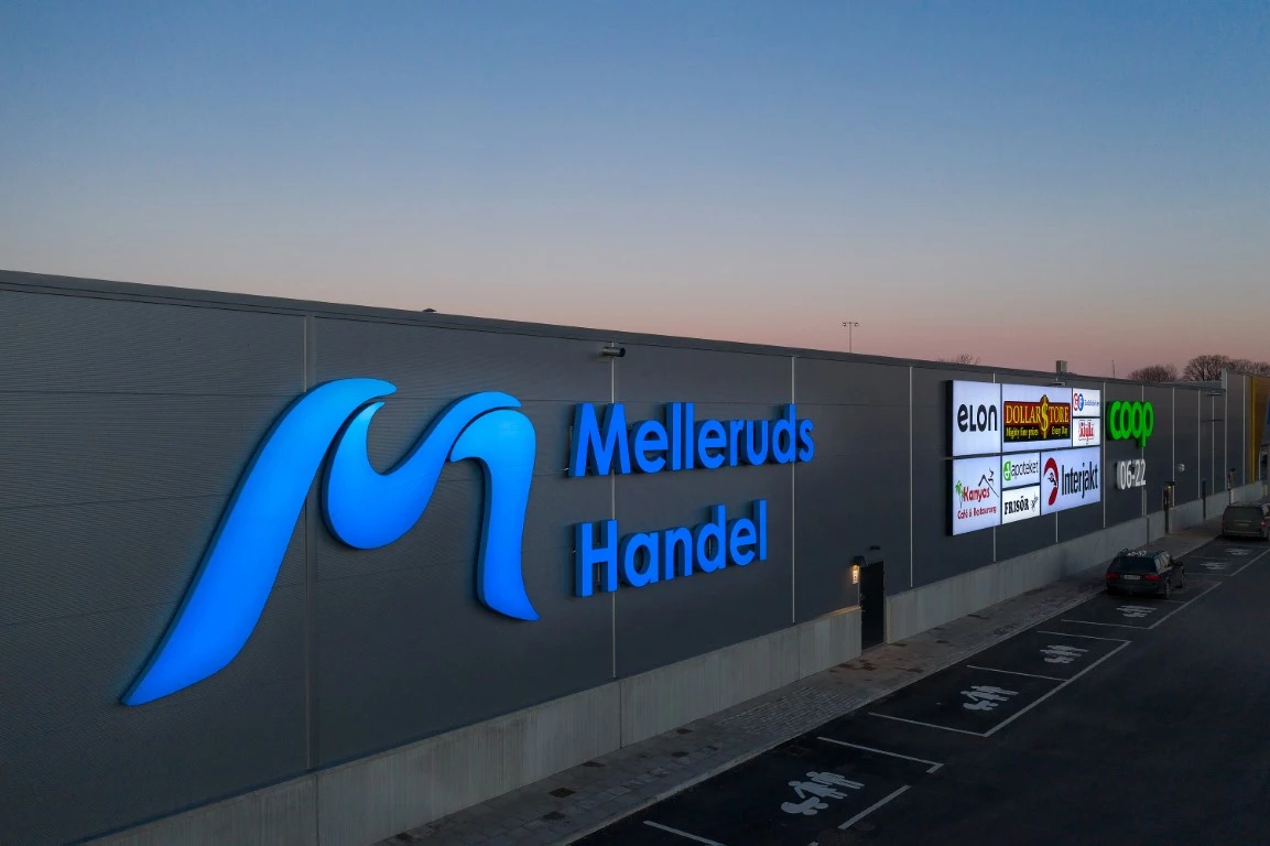 Mellerud retail and pylon signage